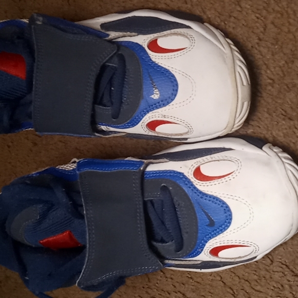 NIKE Turf - Picture 2 of 5